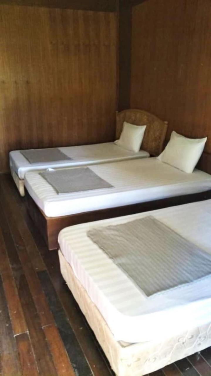 Benarat Lodge Мулу Екстериор снимка